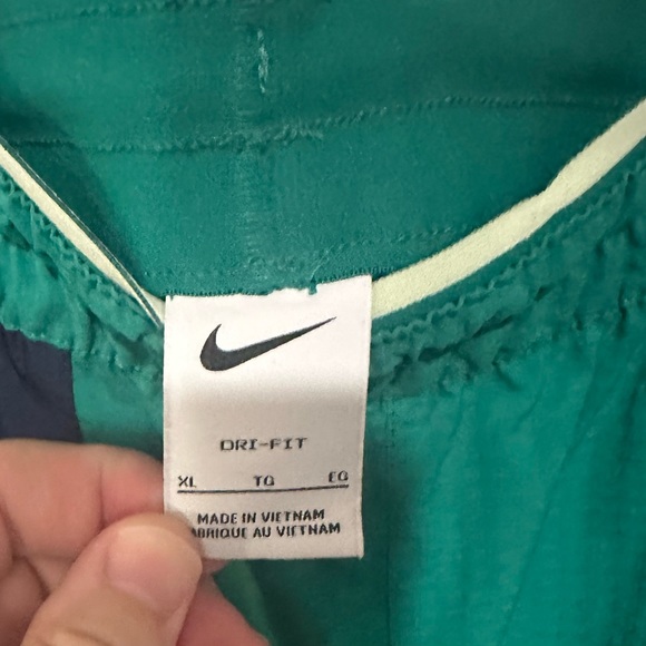 Nike tracksuit set- Pants and Jacket - both Men- XL GREEN AND NAVY - Picture 8 of 12